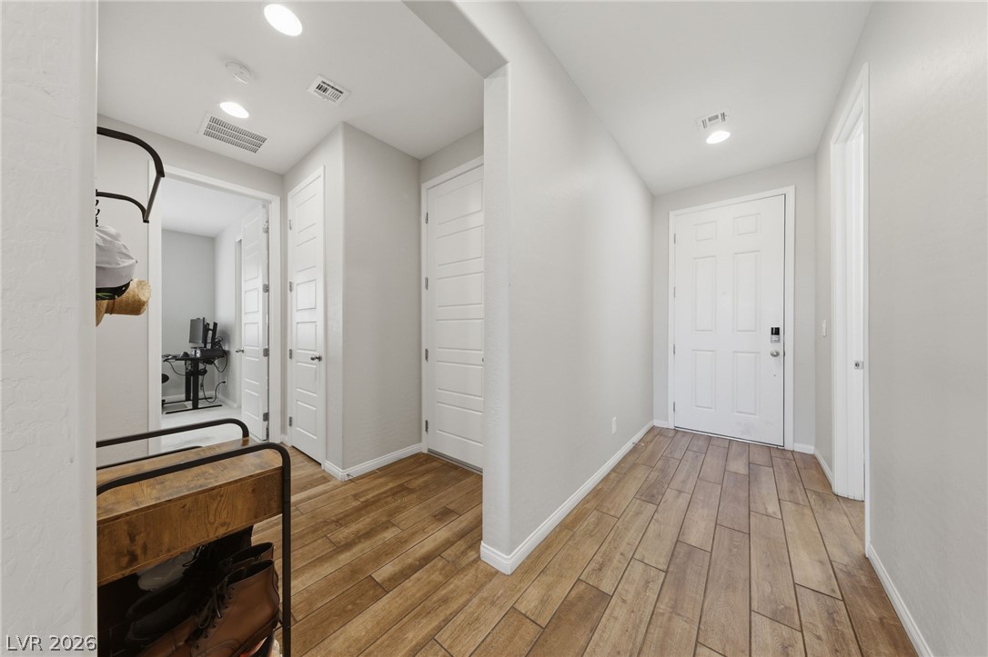 7547 Tinley Creek Avenue Property Photo 7