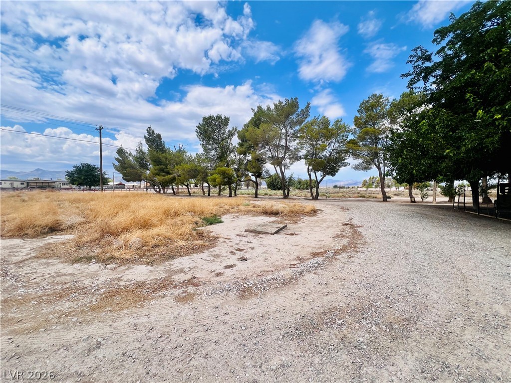 300 East Quartz Avenue Property Photo 6