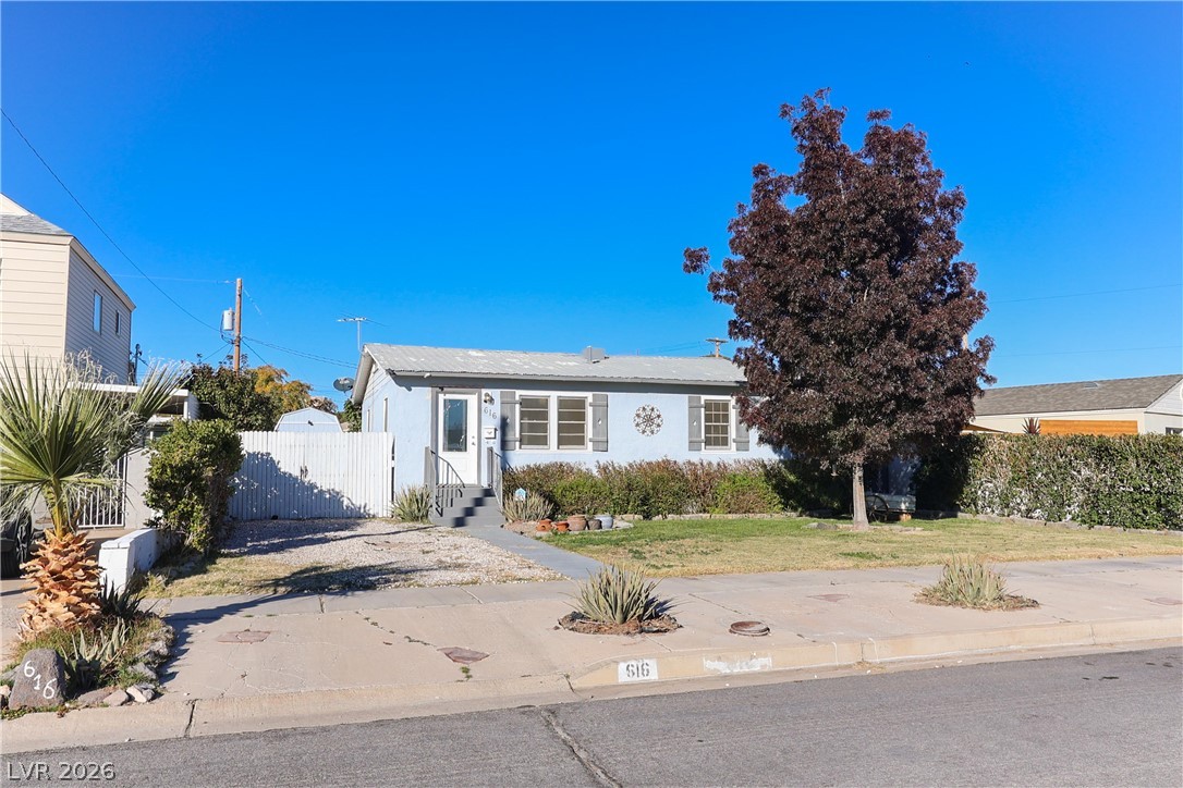 616 6th Street Property Photo 4