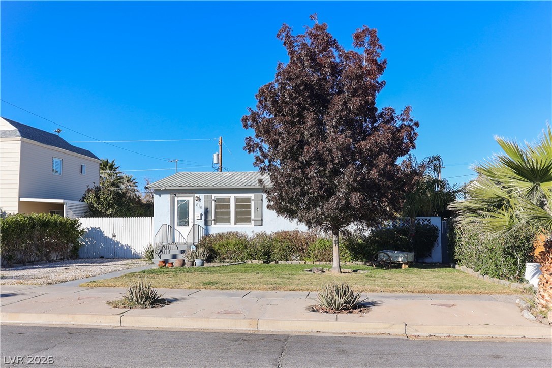 616 6th Street Property Photo 5