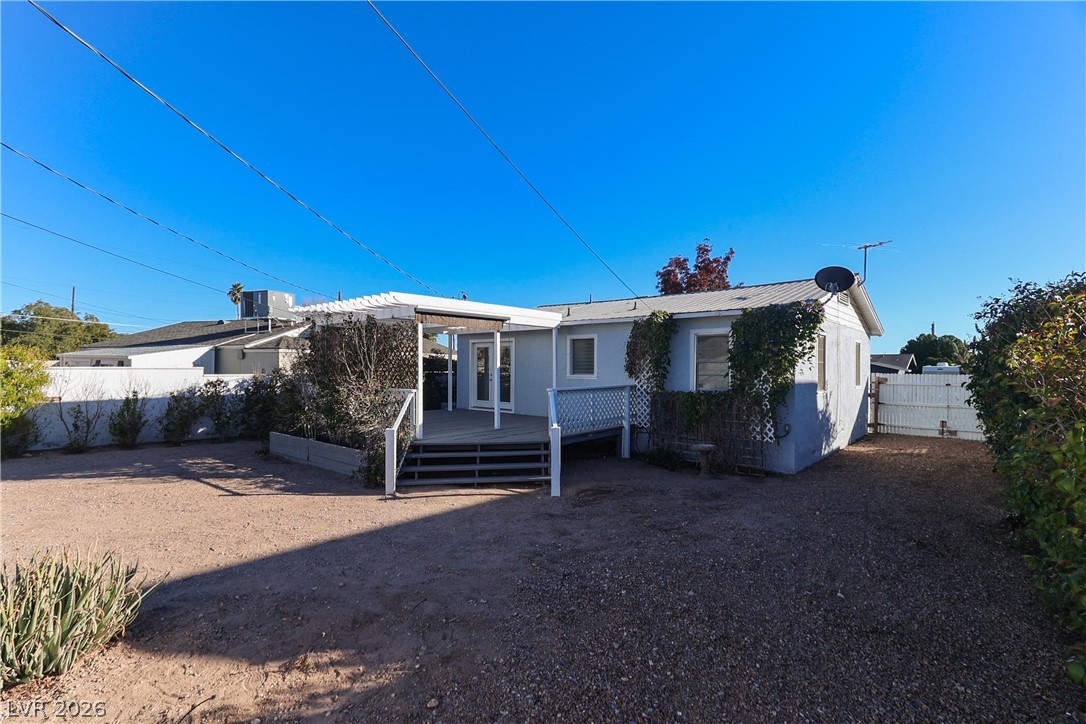616 6th Street Property Photo 8