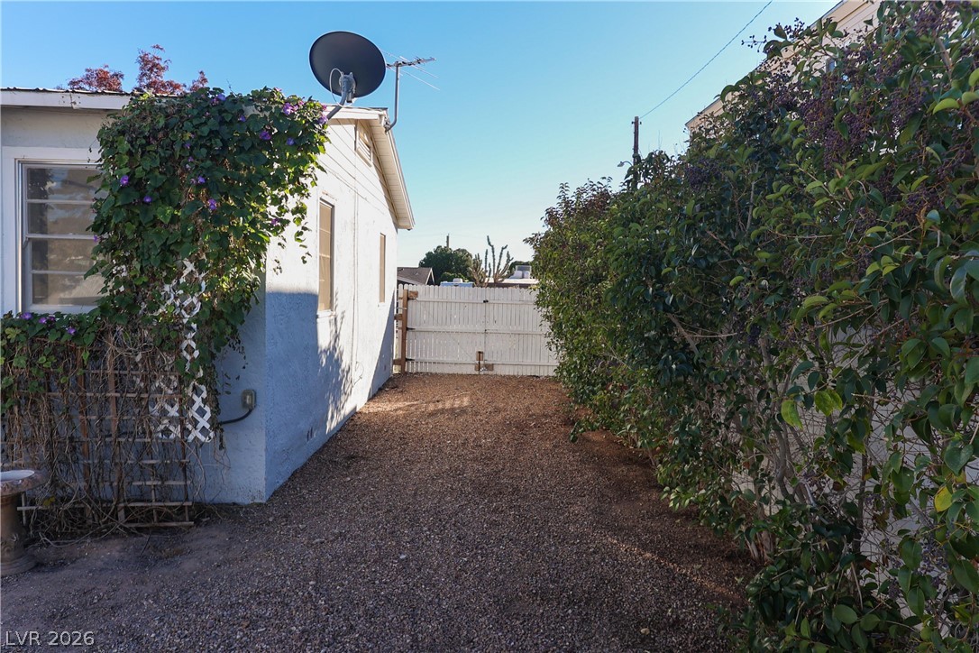 616 6th Street Property Photo 11