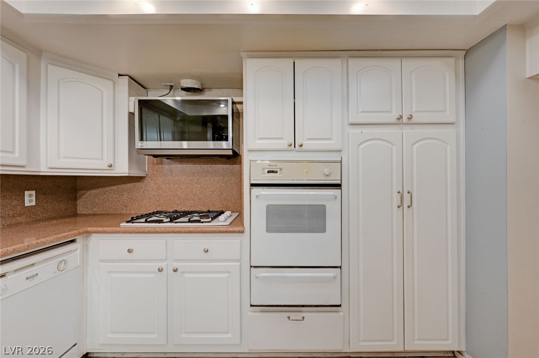 3518 Blackstone Street Property Photo 15