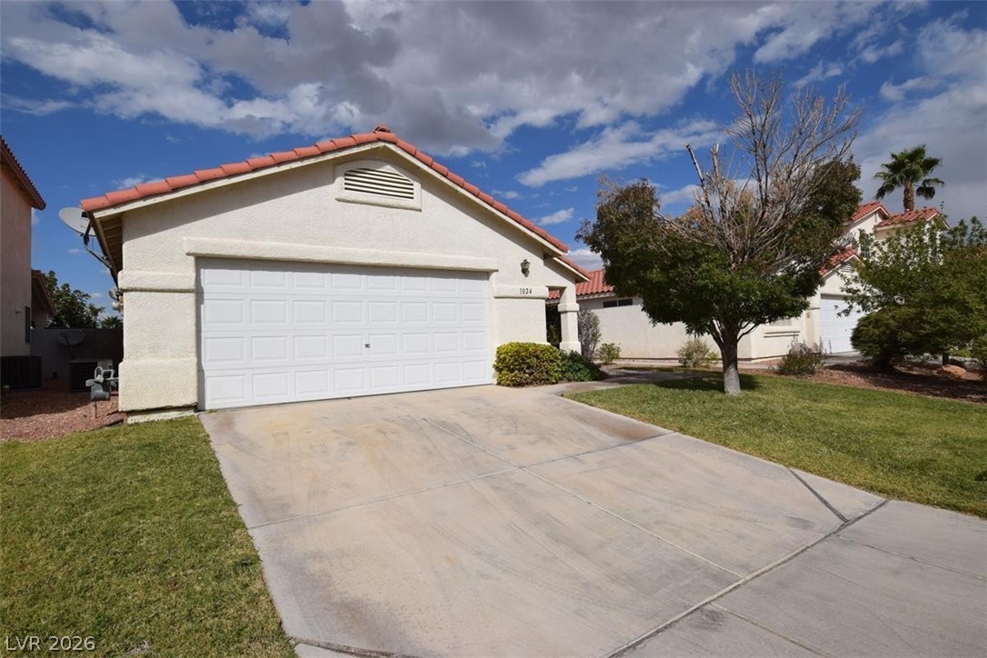 1024 Clover Tip Court Property Photo 2