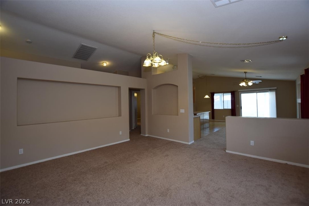 1024 Clover Tip Court Property Photo 7