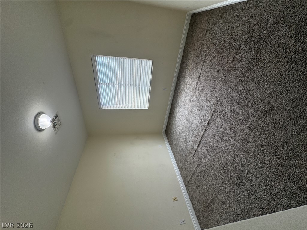 7811 Stroh Lane Property Photo 8