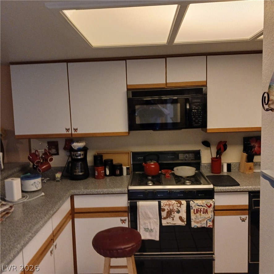 2856 Bluebonnet Drive 2 Property Photo 6