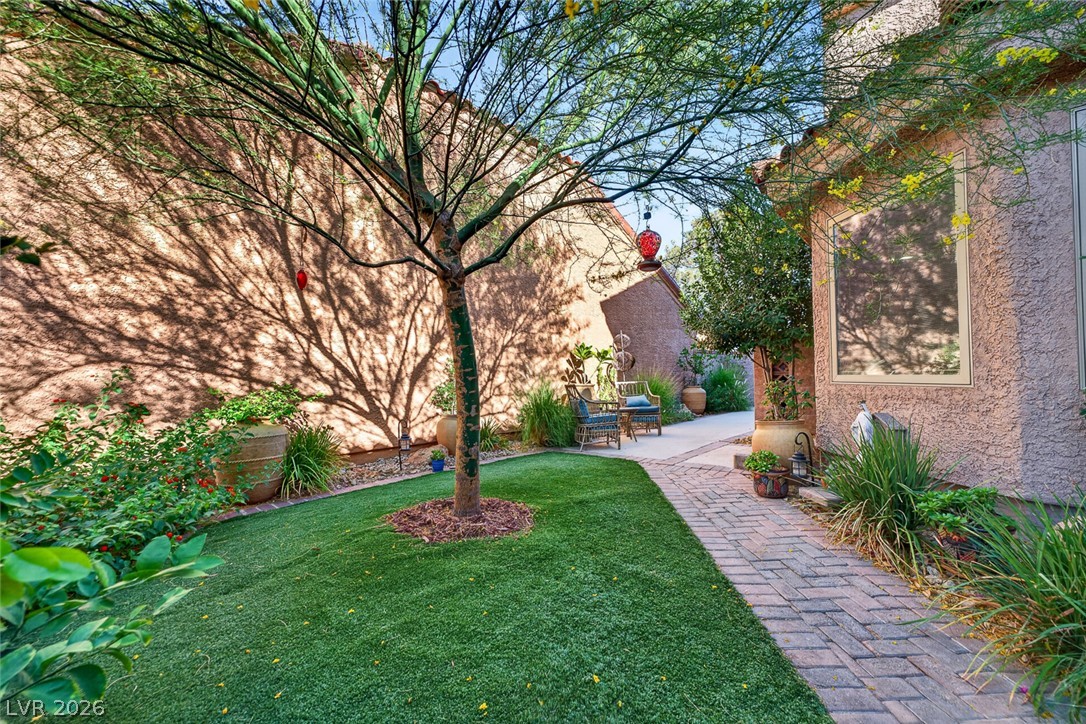 7725 Spanish Bay Drive Property Photo 3