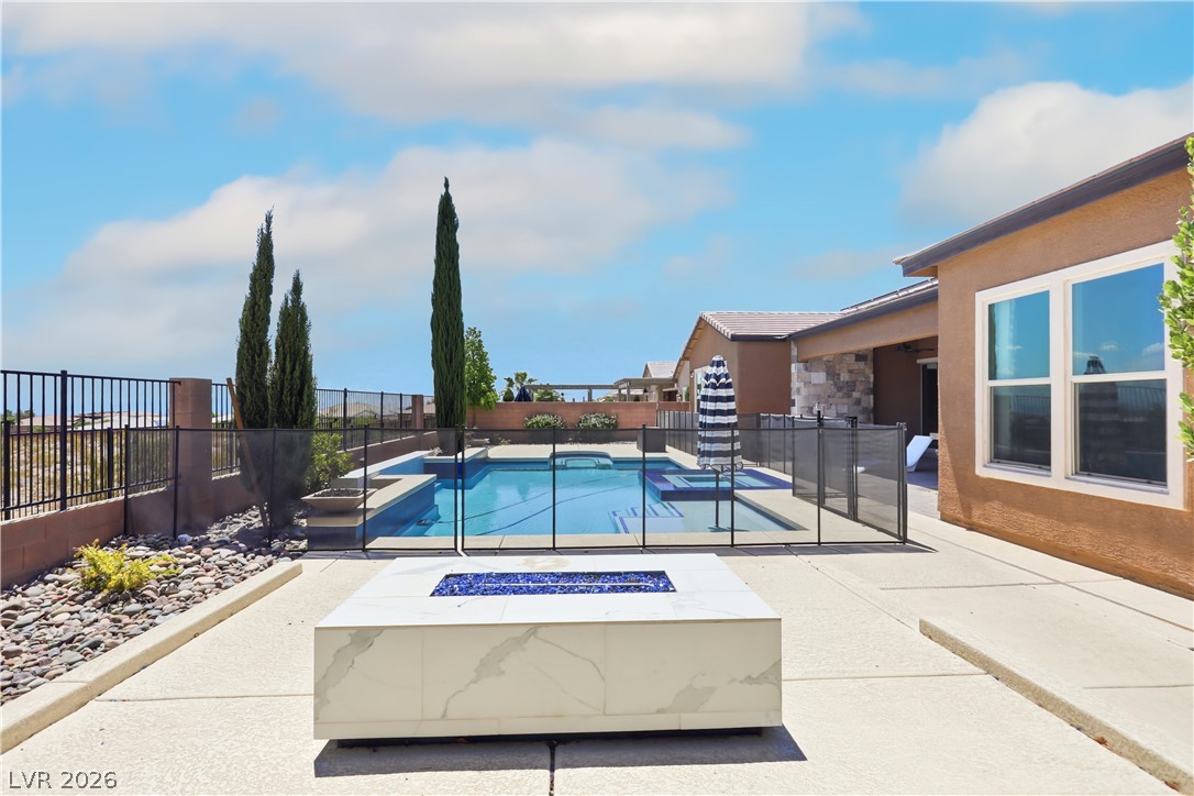 6930 Summer Sky Street Property Photo 10
