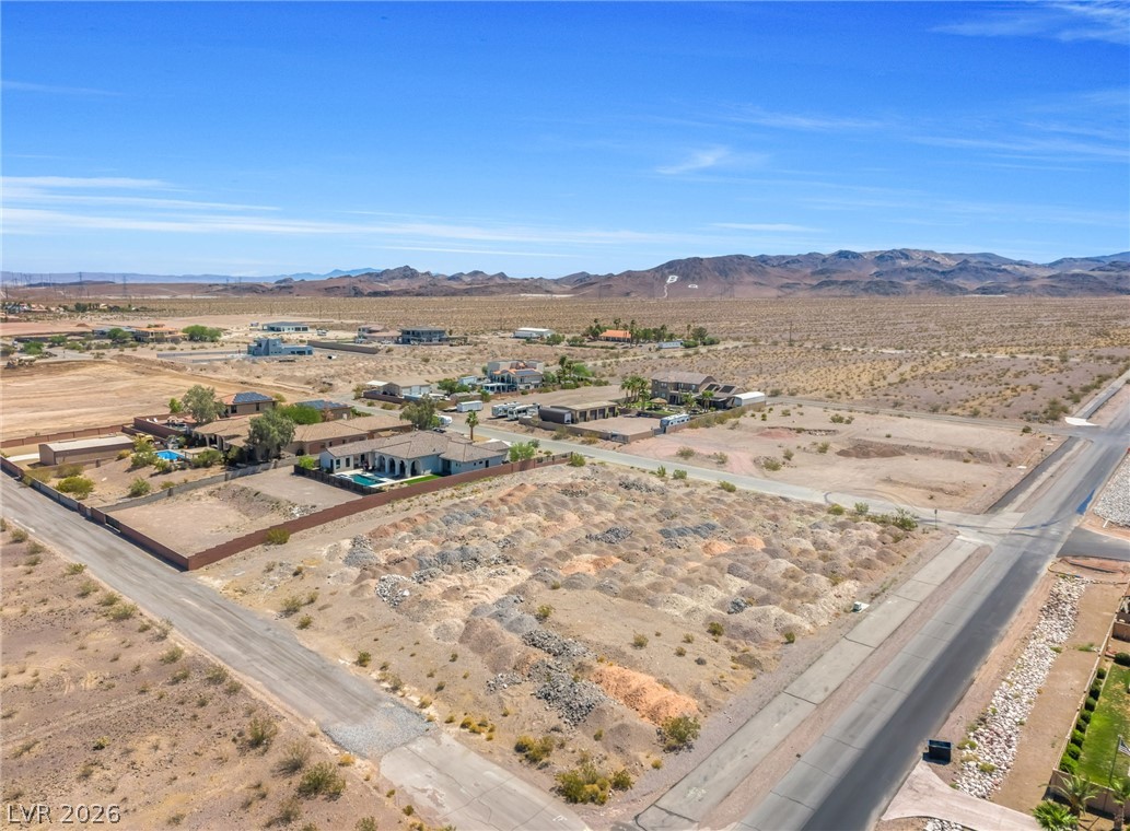 Milan & Burkholder Property Photo 7
