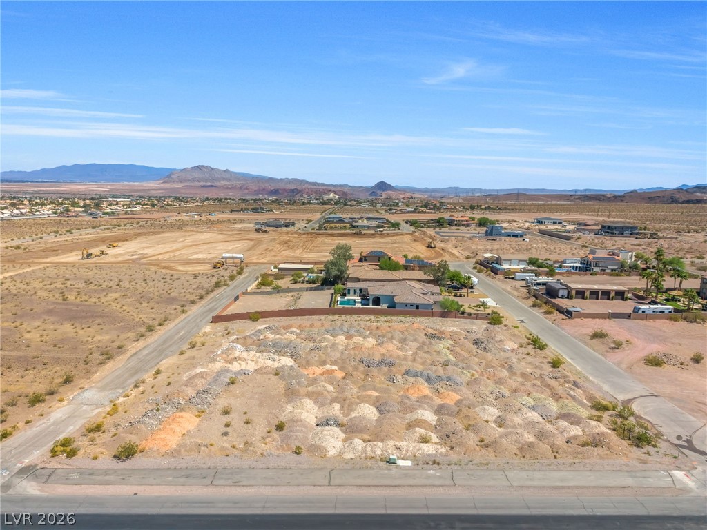 Milan & Burkholder Property Photo 8