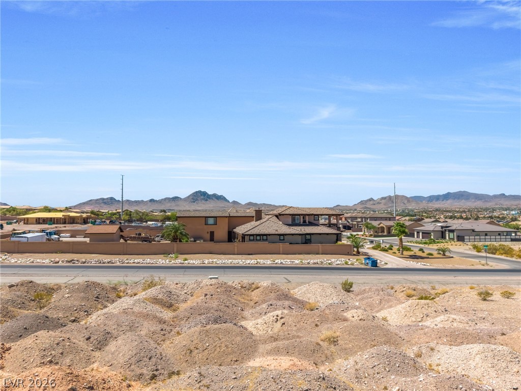 Milan & Burkholder Property Photo 13