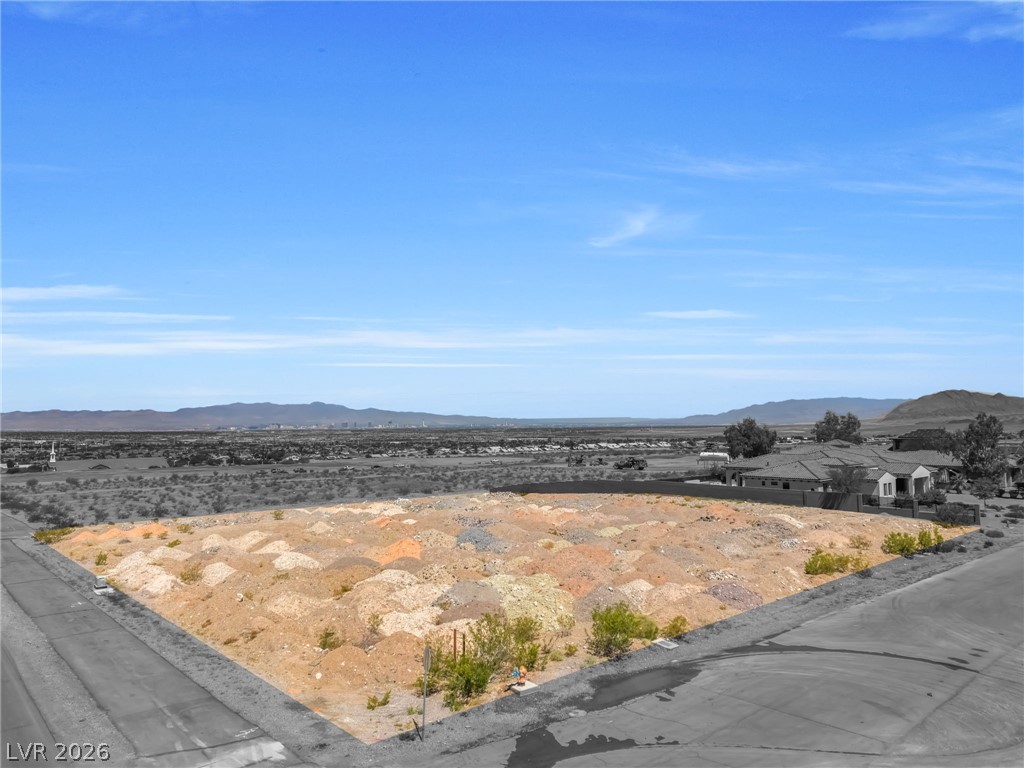 Milan & Burkholder Property Photo 15