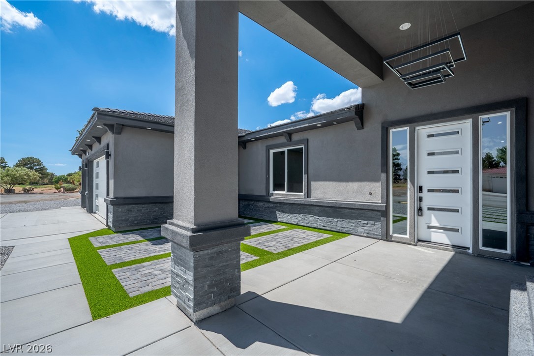 1860 Doral Court Property Photo 2