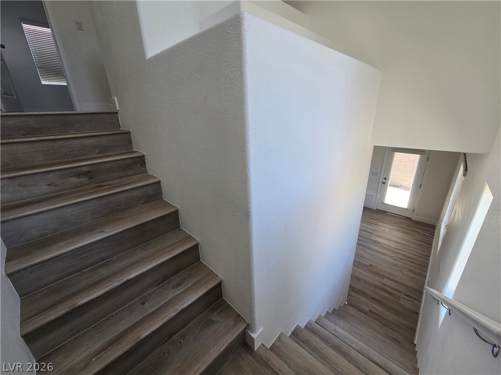 8237 Brilliant Pompon Place Property Photo 9