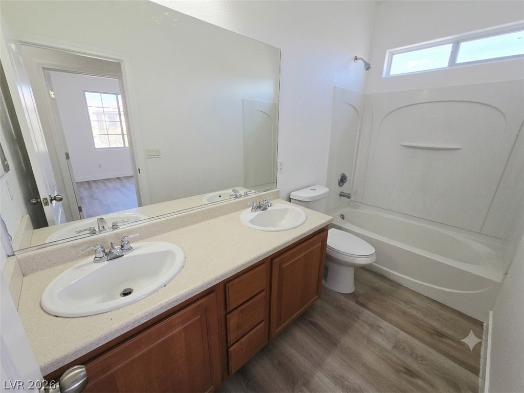 8237 Brilliant Pompon Place Property Photo 18