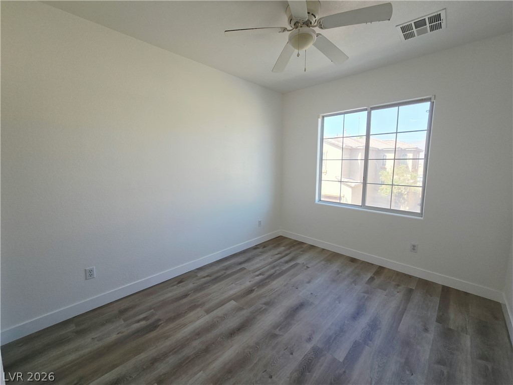 8237 Brilliant Pompon Place Property Photo 21