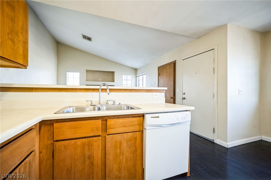 2654 Bryandouglas Drive D Property Photo 10