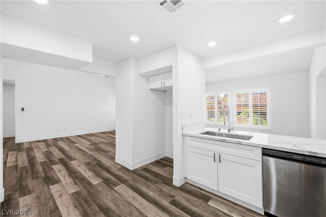 1904 Bradbury Circle Property Photo 4