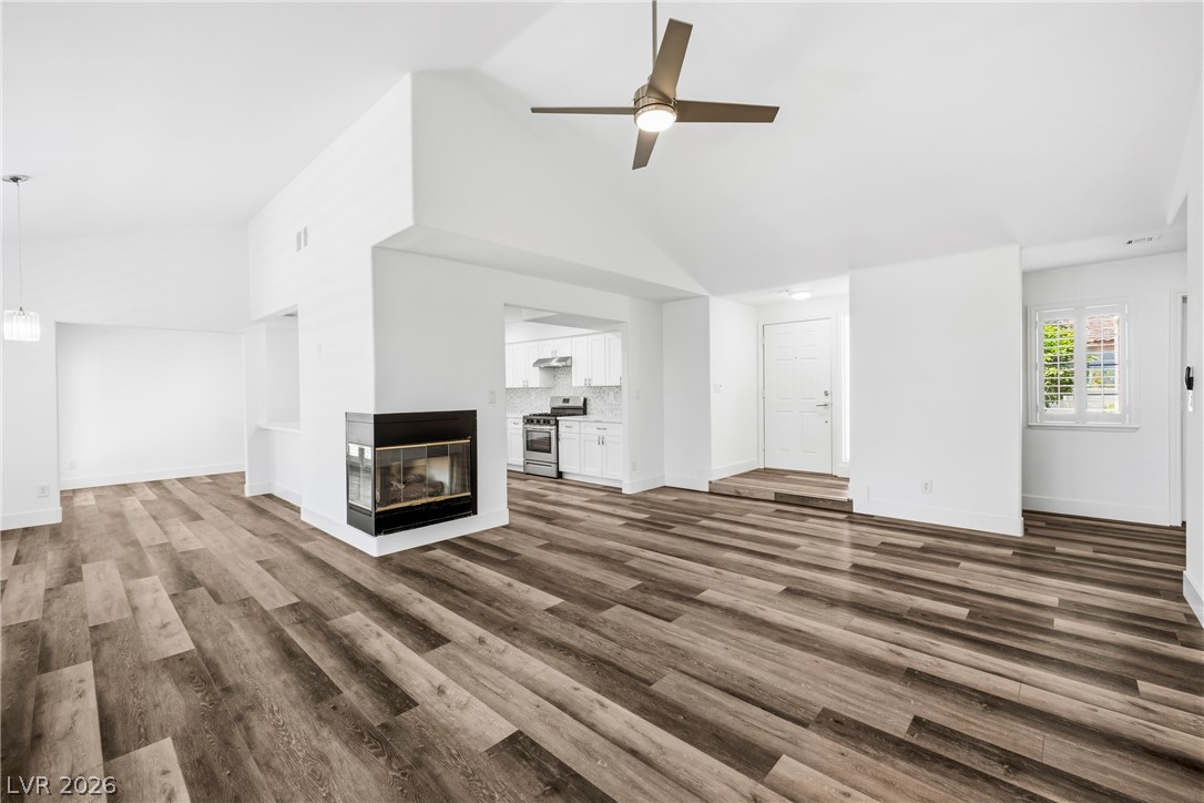 1904 Bradbury Circle Property Photo 10