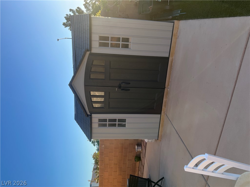 6490 West Diablo Drive Property Photo 10