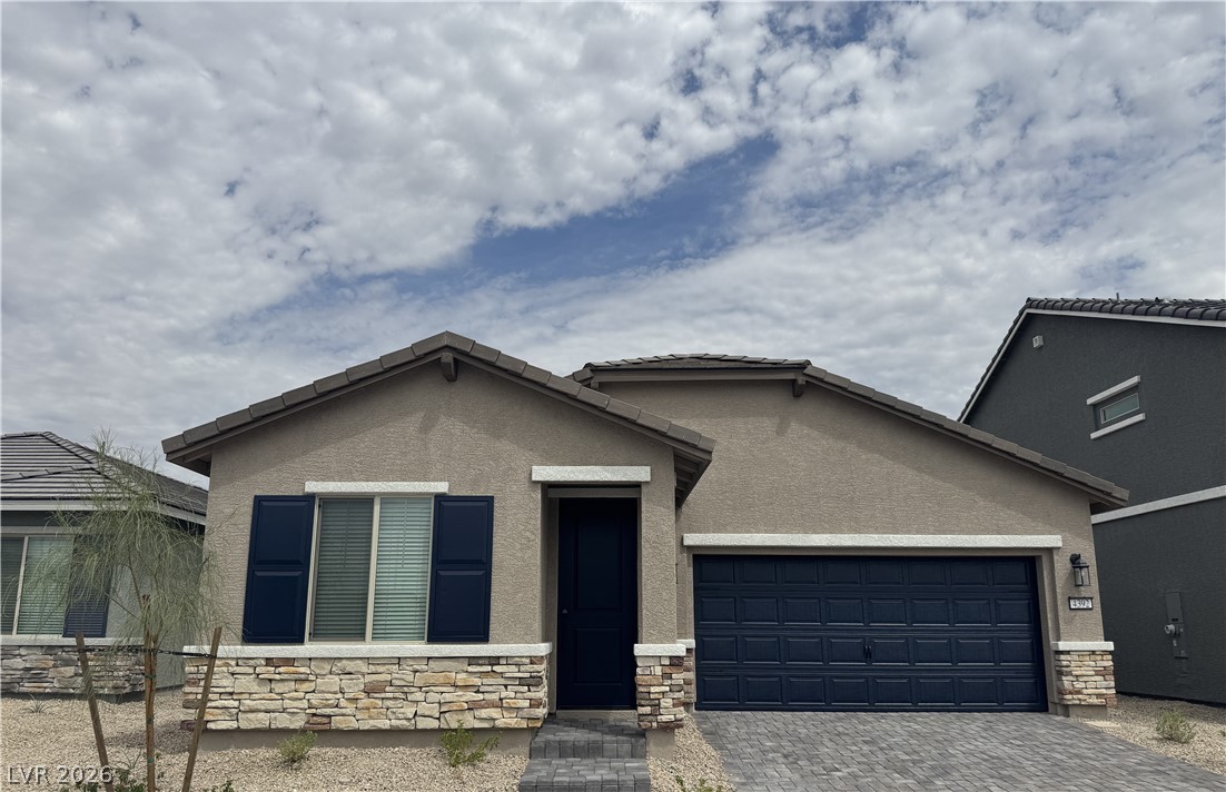 3249 Basin Desert Street Property Photo 1