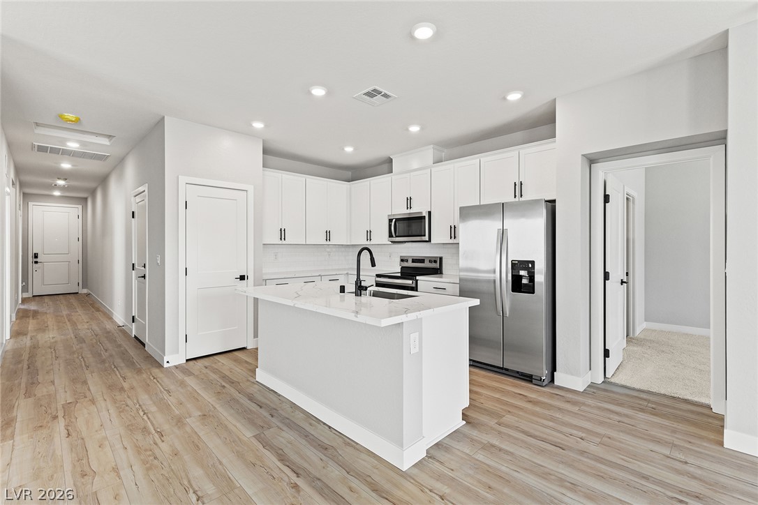 3249 Basin Desert Street Property Photo 3