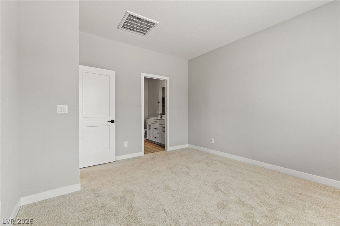 3249 Basin Desert Street Property Photo 5