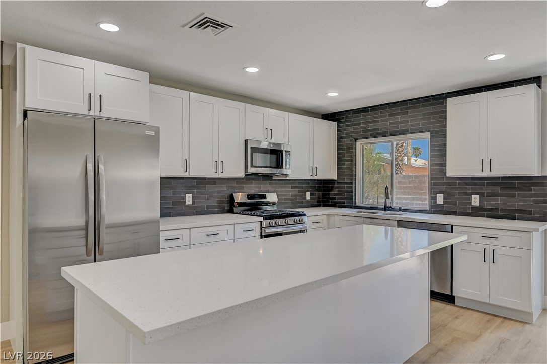 6784 Mataro Drive Property Photo 11