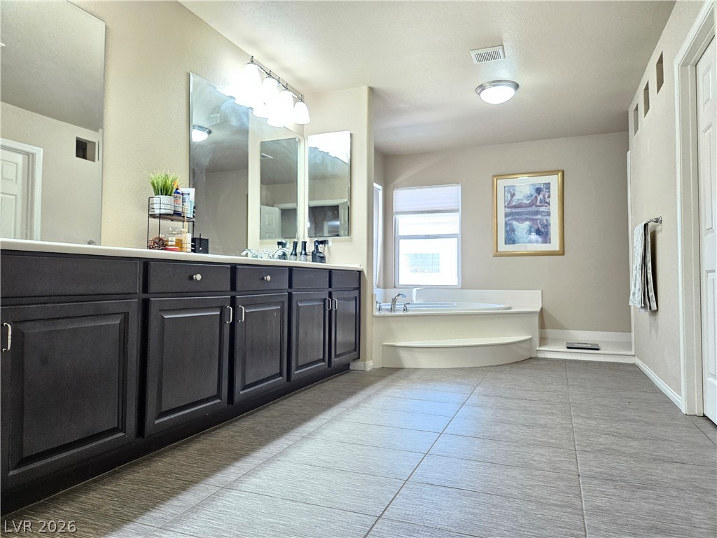 9929 Baystone Street Property Photo 3