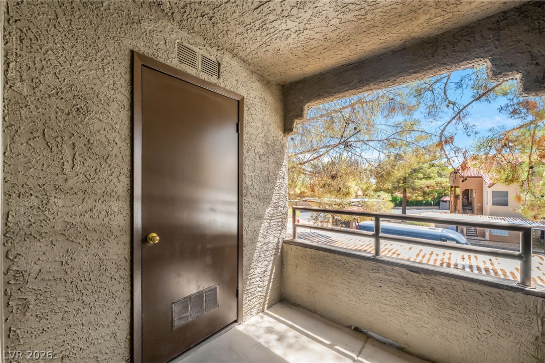 2200 South Fort Apache Road 2229 Property Photo 33