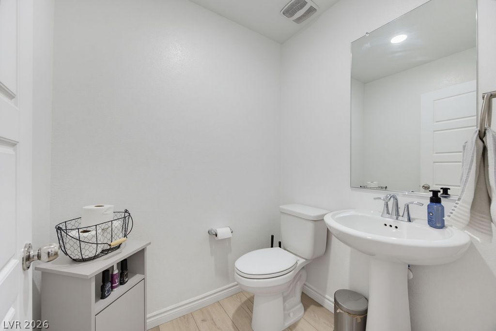 6236 Foxes Dale Street Property Photo 11