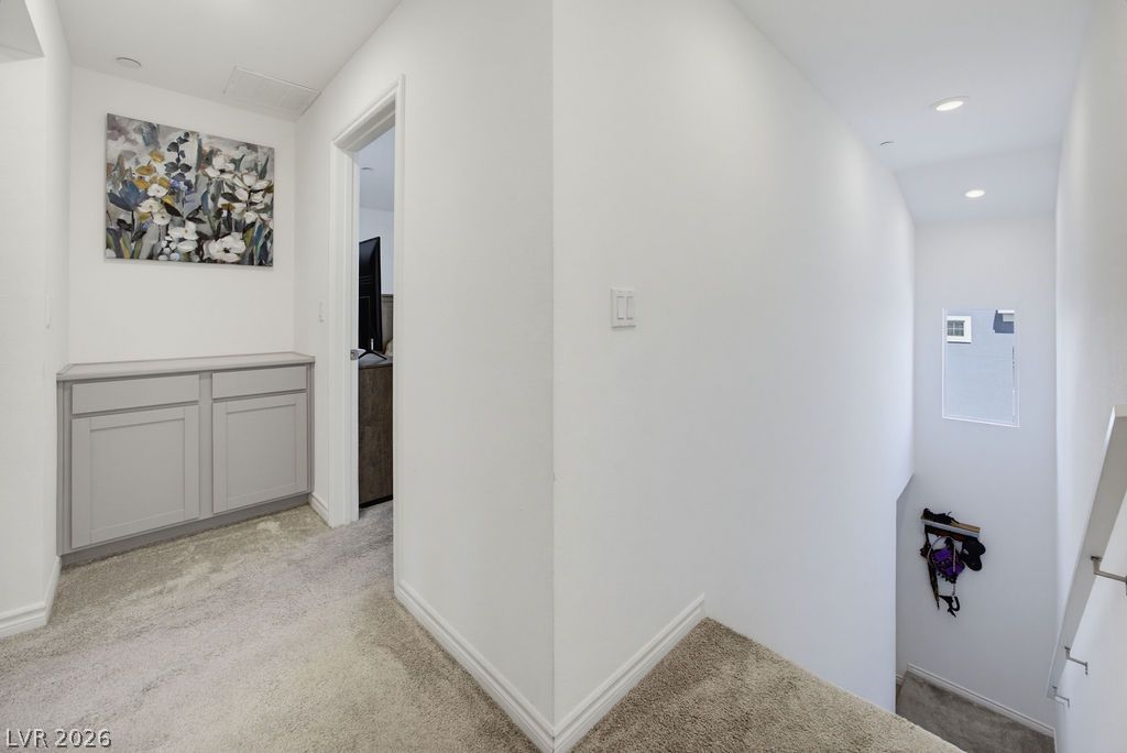 6236 Foxes Dale Street Property Photo 12