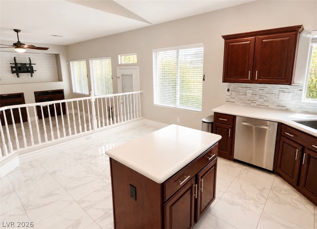 7470 Laughing Brook Court Property Photo 14