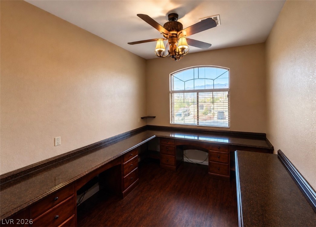 7470 Laughing Brook Court Property Photo 19