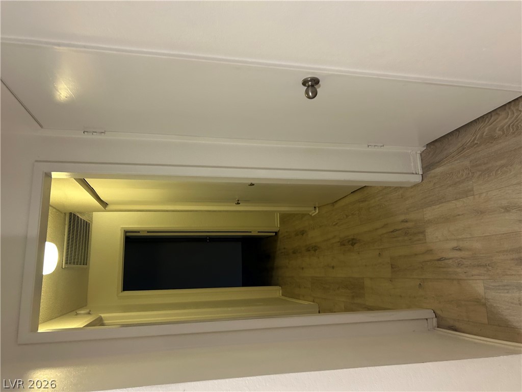 4007 Spring Leaf Drive Property Photo 10