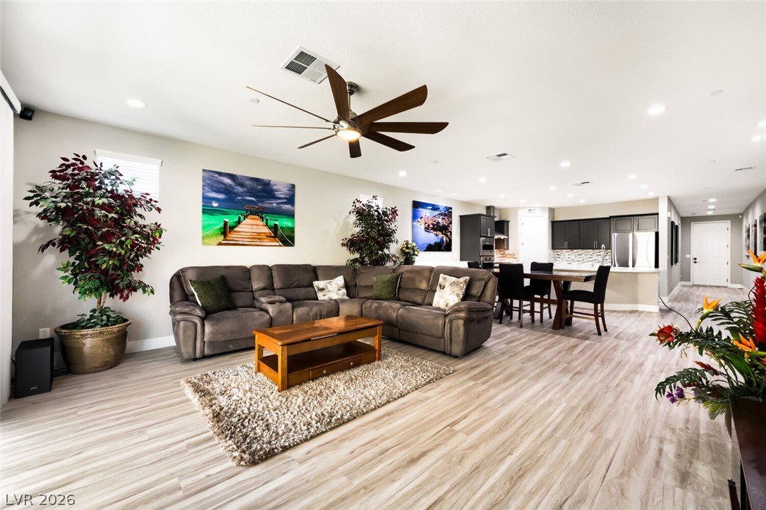 10936 Chipotle Avenue Property Photo 17
