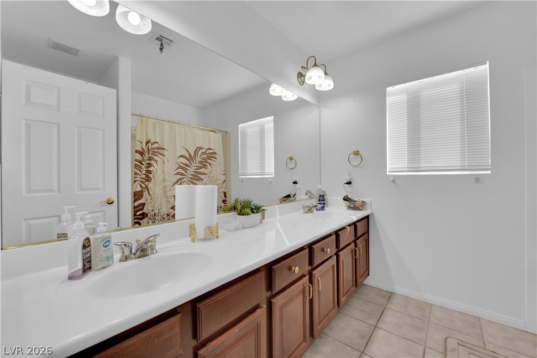 10568 Salmon Leap Street Property Photo 13