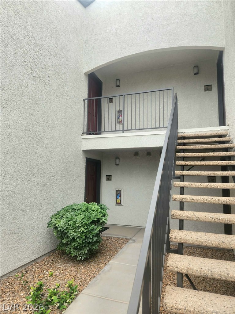 950 Seven Hills Drive 2425 Property Photo 5