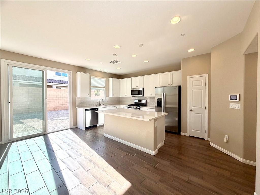 5039 Tranquil View Street Property Photo 5