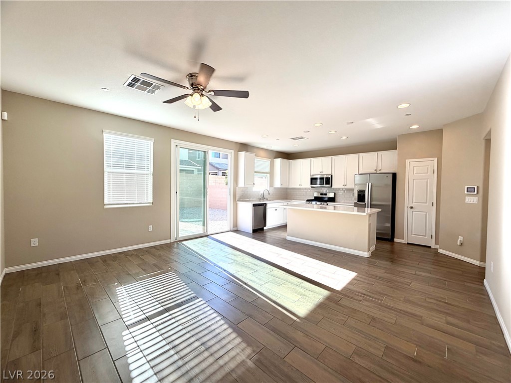 5039 Tranquil View Street Property Photo 6