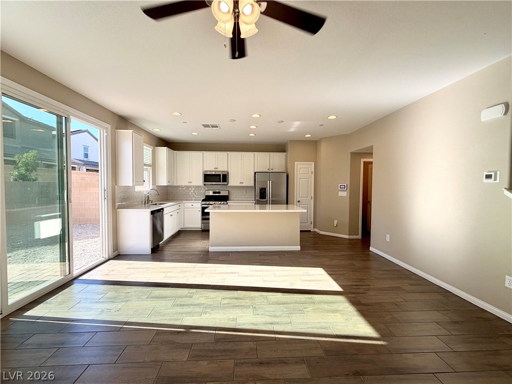 5039 Tranquil View Street Property Photo 7