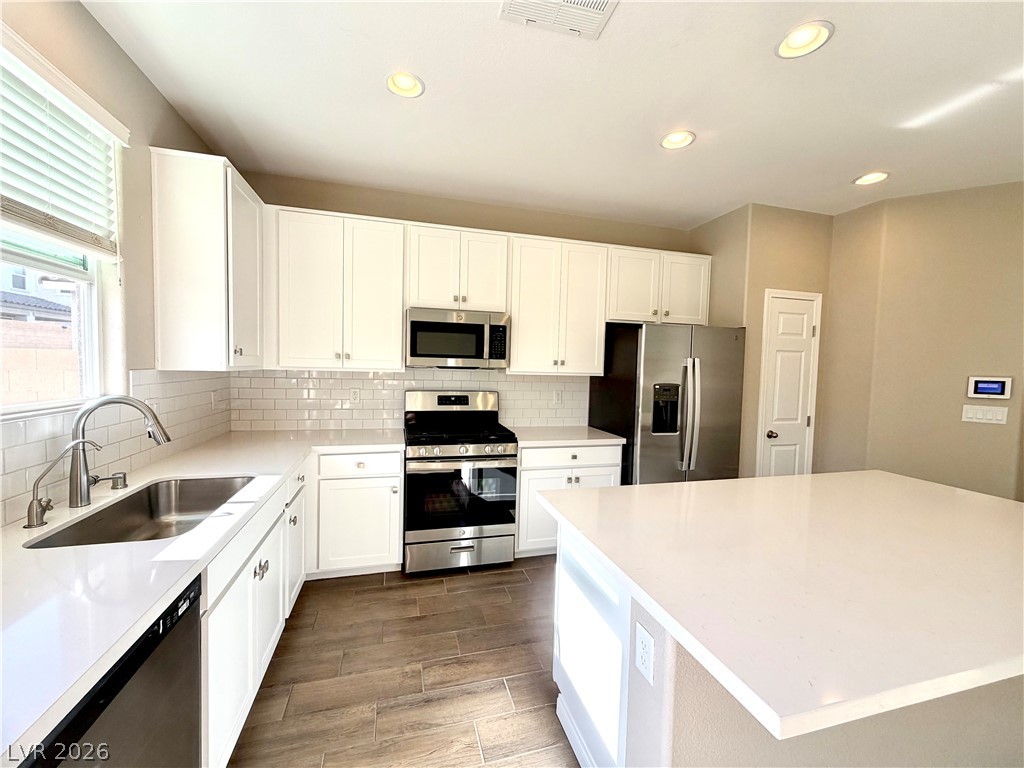 5039 Tranquil View Street Property Photo 16