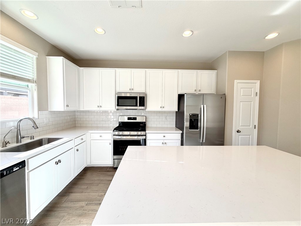 5039 Tranquil View Street Property Photo 17