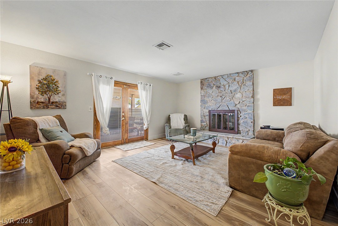 4309 Lake Tahoe Street Property Photo 7