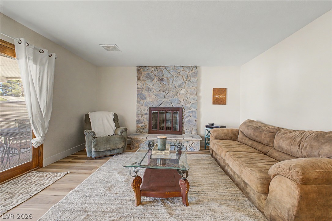 4309 Lake Tahoe Street Property Photo 9