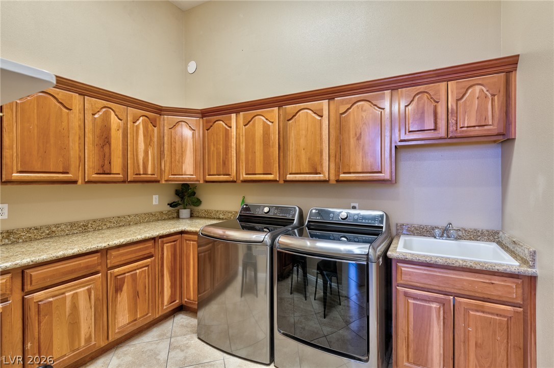 5870 West Oquendo Road Property Photo 23