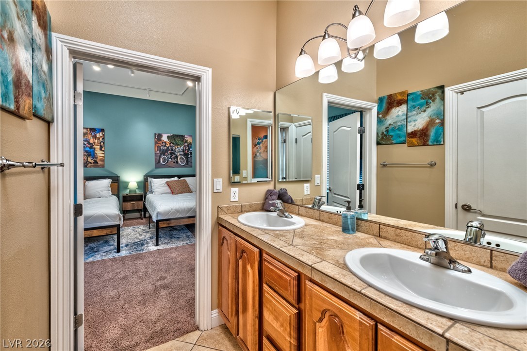 5870 West Oquendo Road Property Photo 32