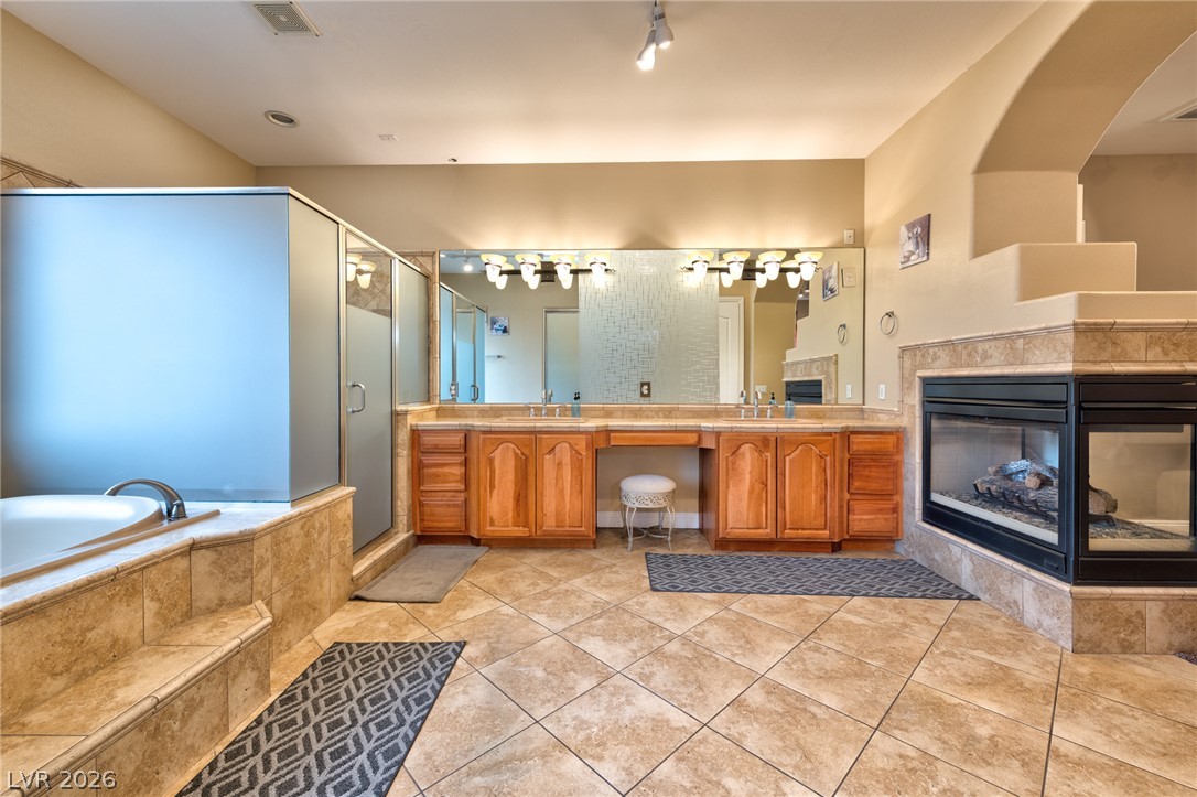 5870 West Oquendo Road Property Photo 42