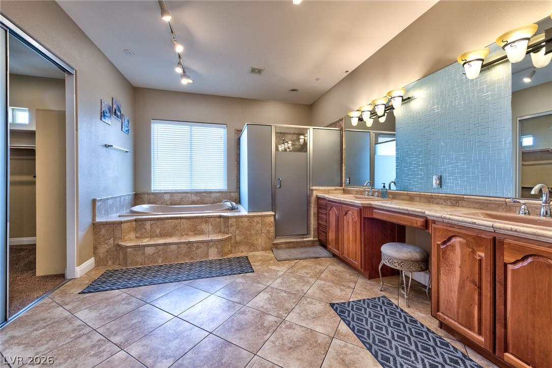 5870 West Oquendo Road Property Photo 43